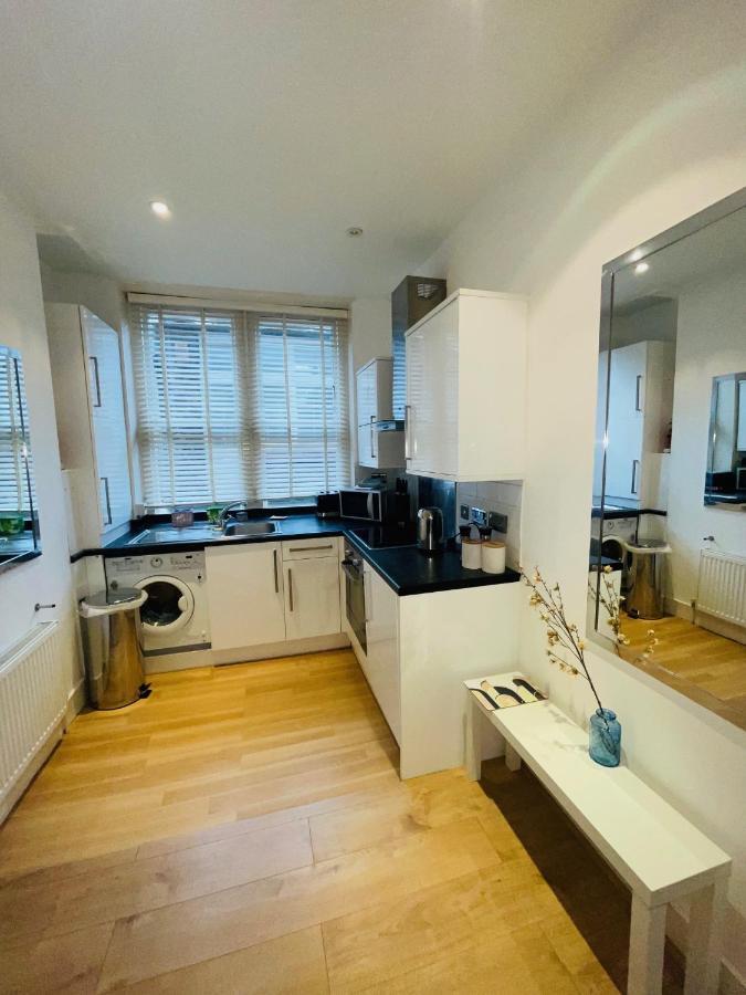 Amazing 2 Bedroom Apartment London Exterior foto